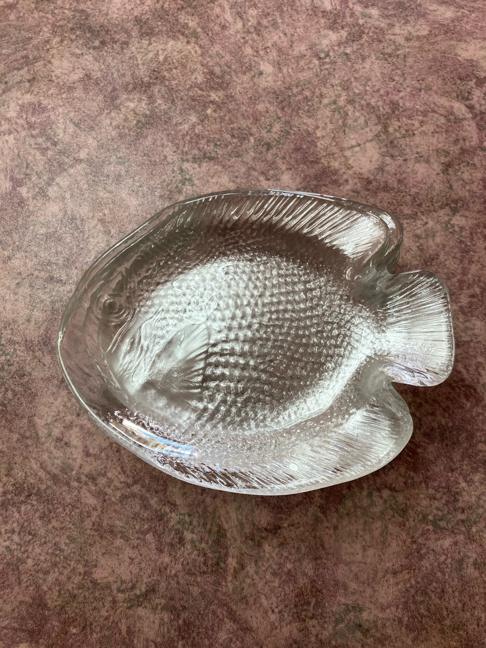 Vintage Arcoroc France Poisson Set of 8 Clear Glass Fish Plates 6.5 “